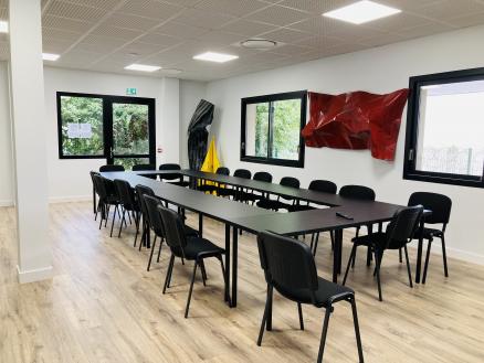 Salle de réunion pour 20 personnes assises à louer à La Chapelle-sur-Erdre